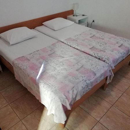 Apartments Mia Starigrad Paklenica Dış mekan fotoğraf